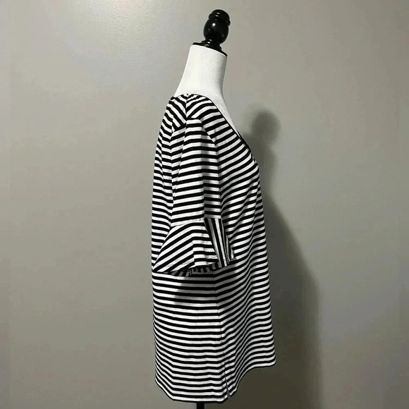 Isaac Mizrahi Shirt Sleeve Striped Scoop Neck Knit Top - Picture 7 of 11